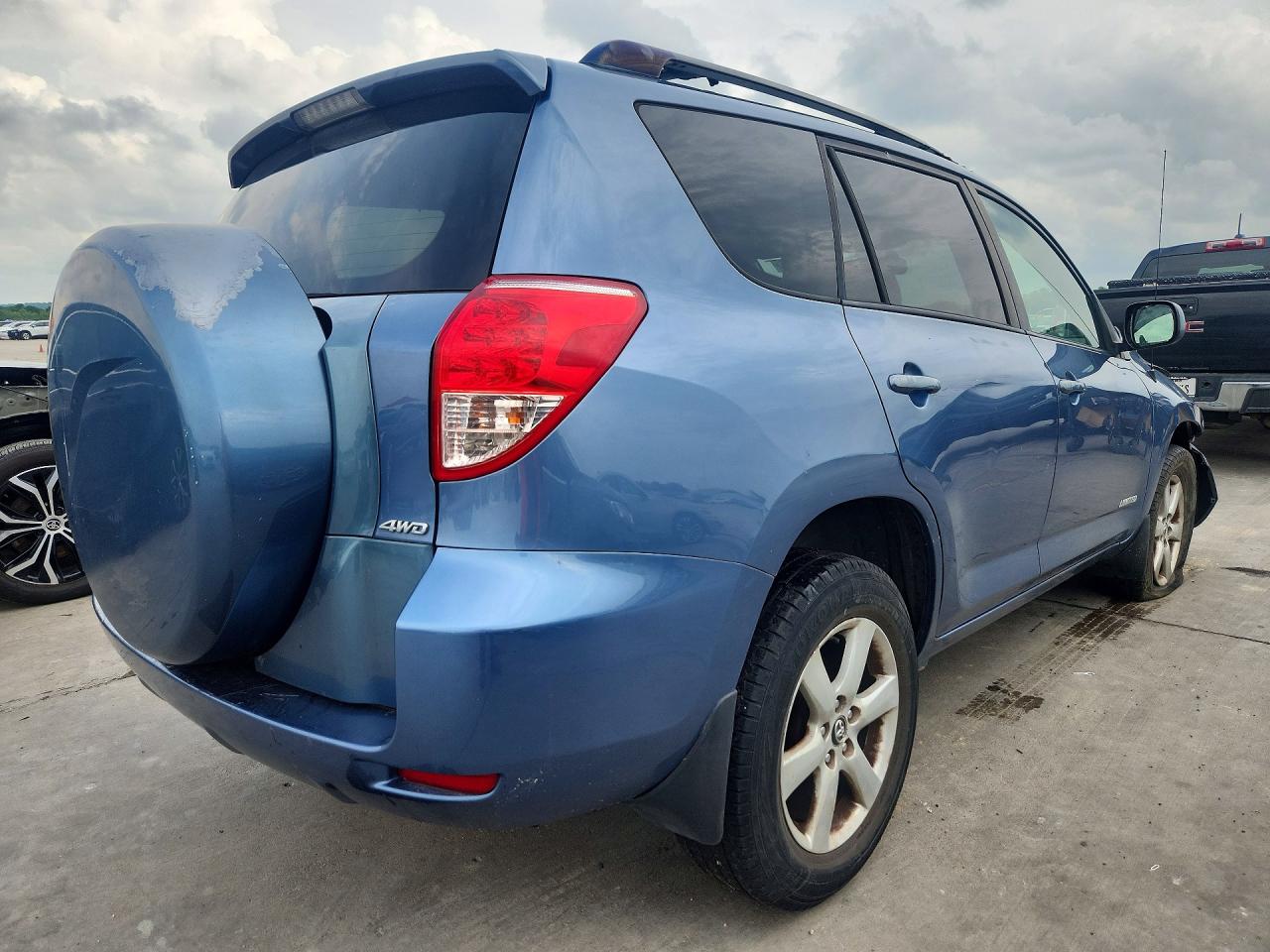 Toyota RAV4 Limited