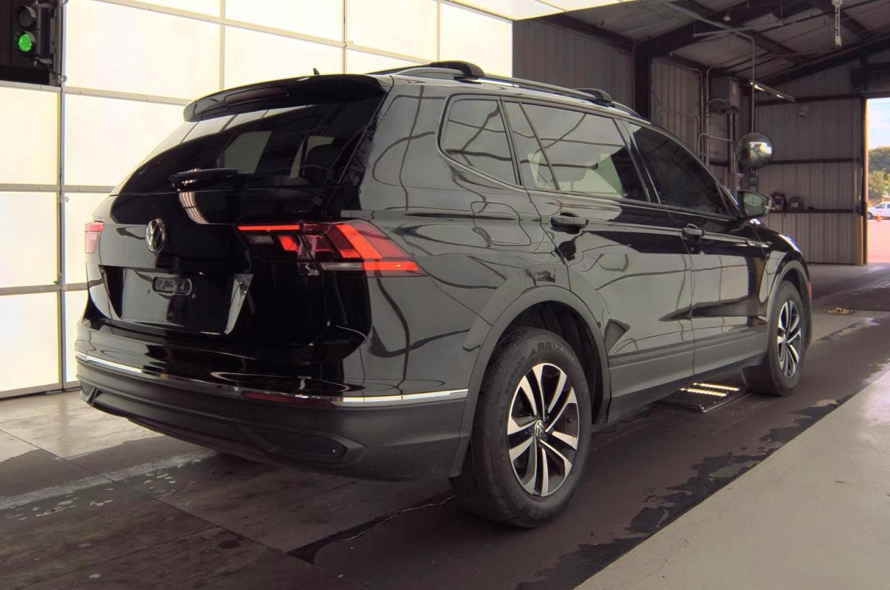 Volkswagen Tiguan S