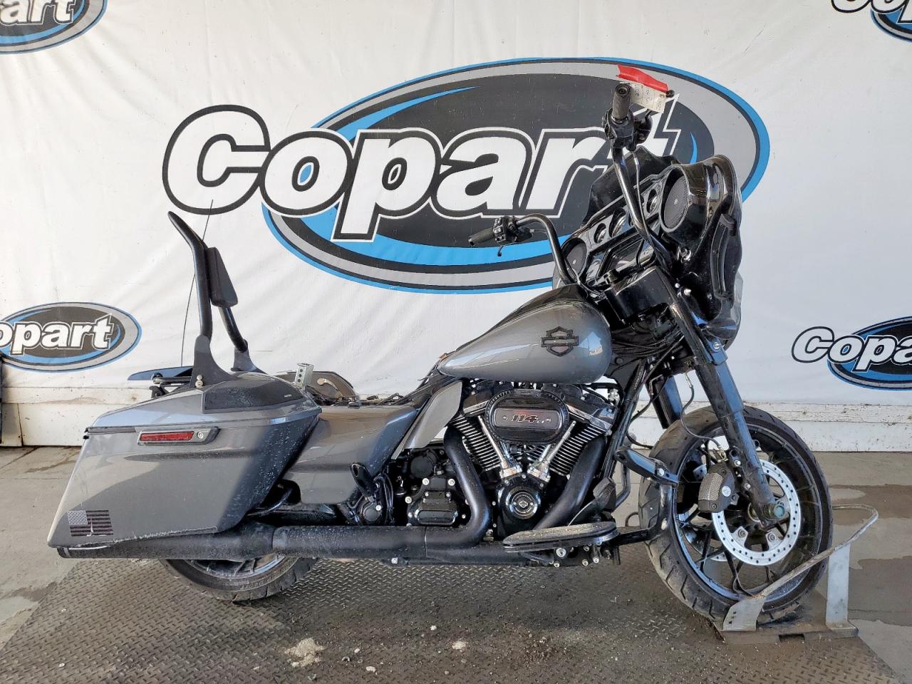 Salvage Harley-Davidson Fl Image