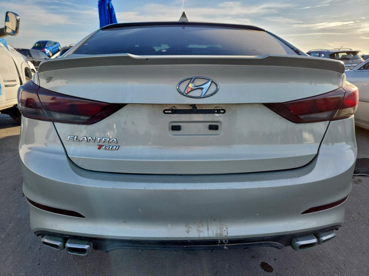 Hyundai ELANTRA Se