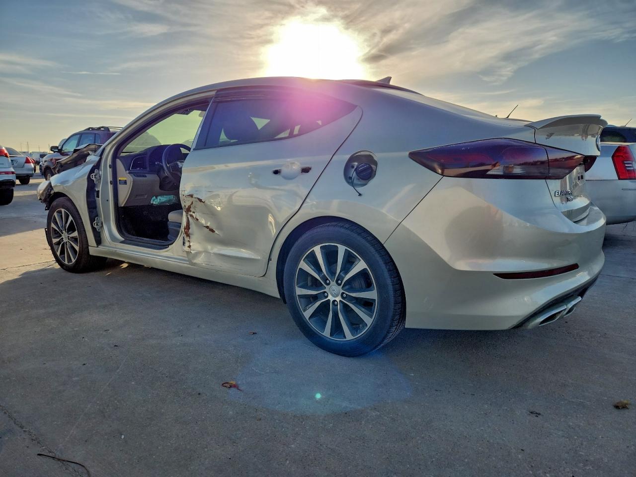 Hyundai ELANTRA Se