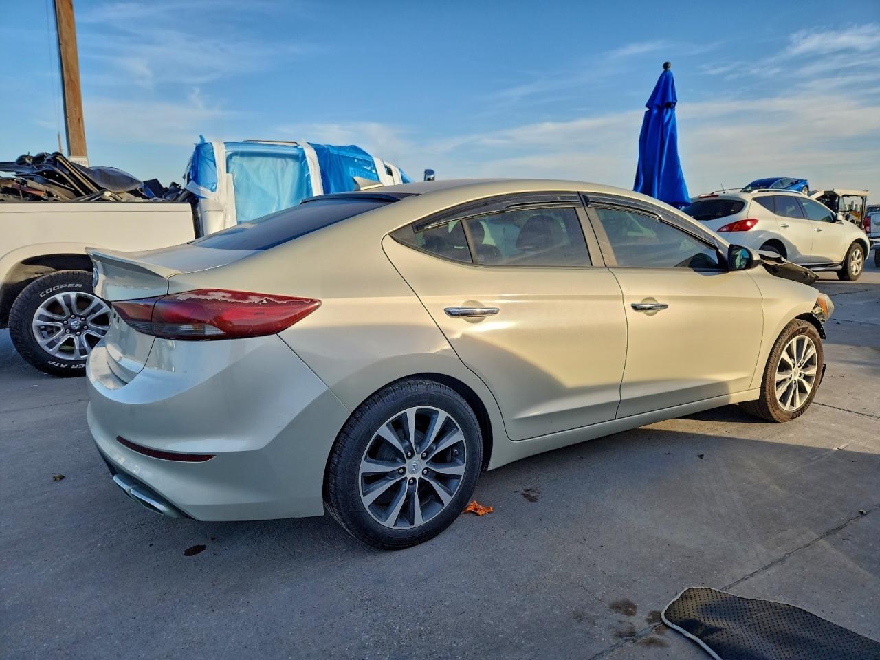 Hyundai ELANTRA Se