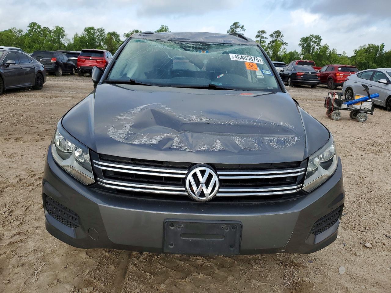 Volkswagen Tiguan S