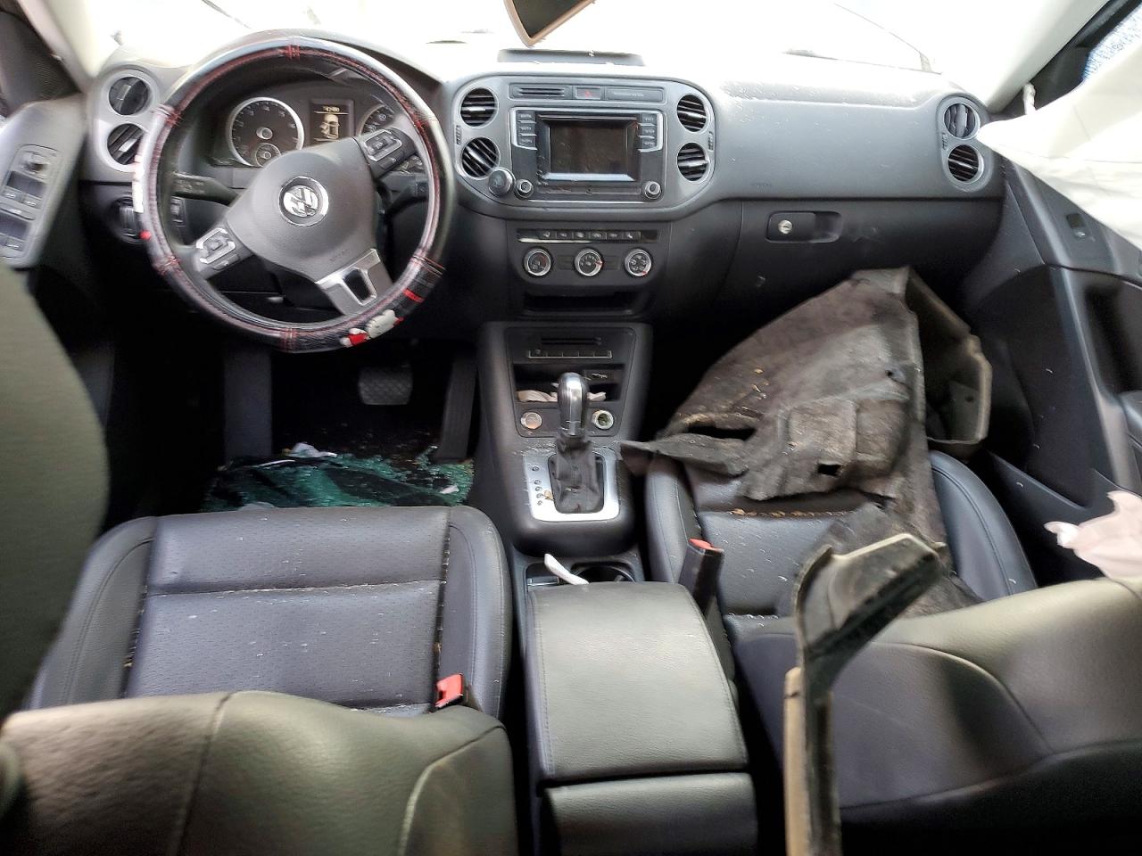 Volkswagen Tiguan S