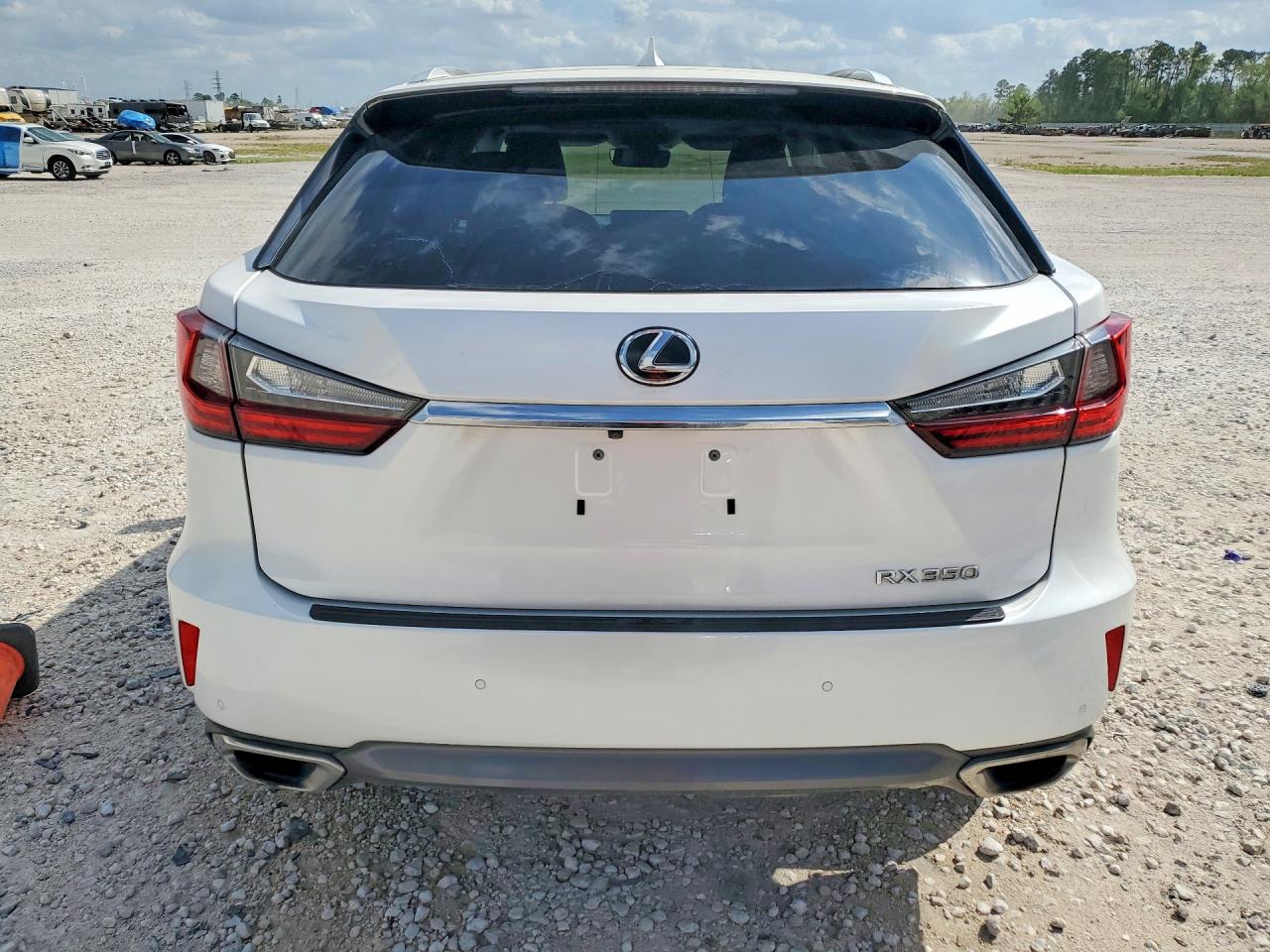 Lexus RX Base