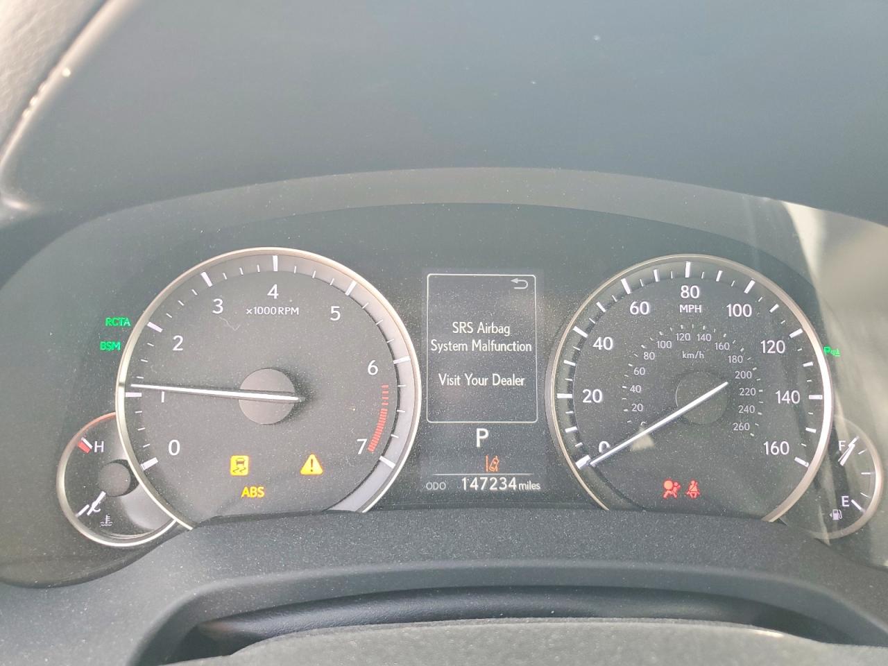 Lexus RX Base