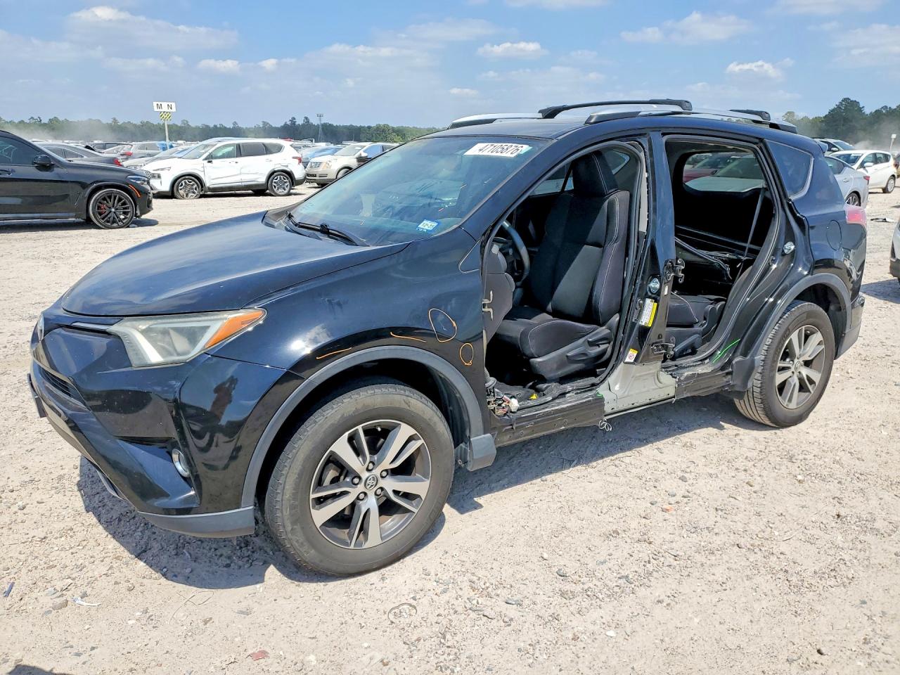 Salvage Toyota RAV4 Image