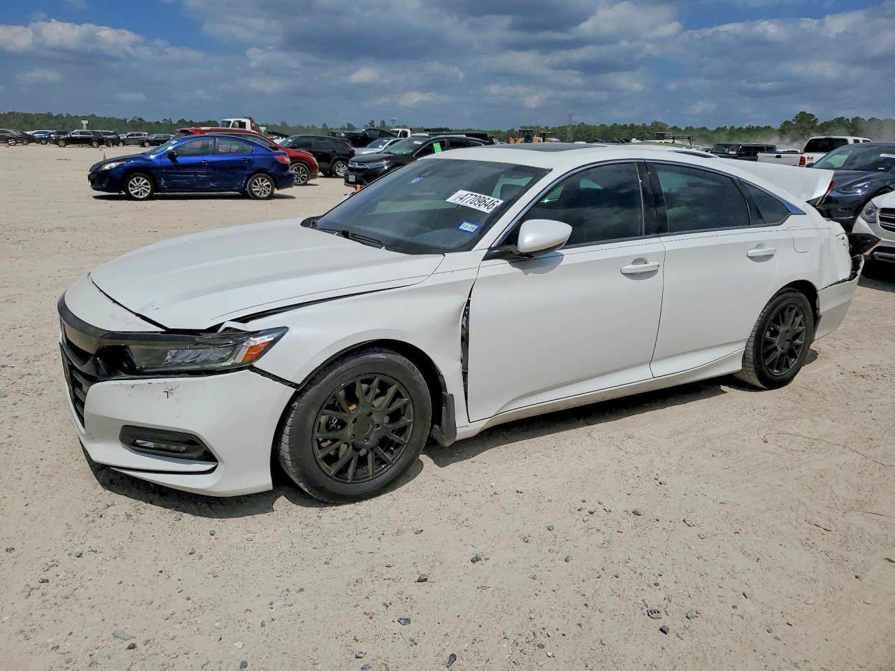 Salvage Honda Accord Image