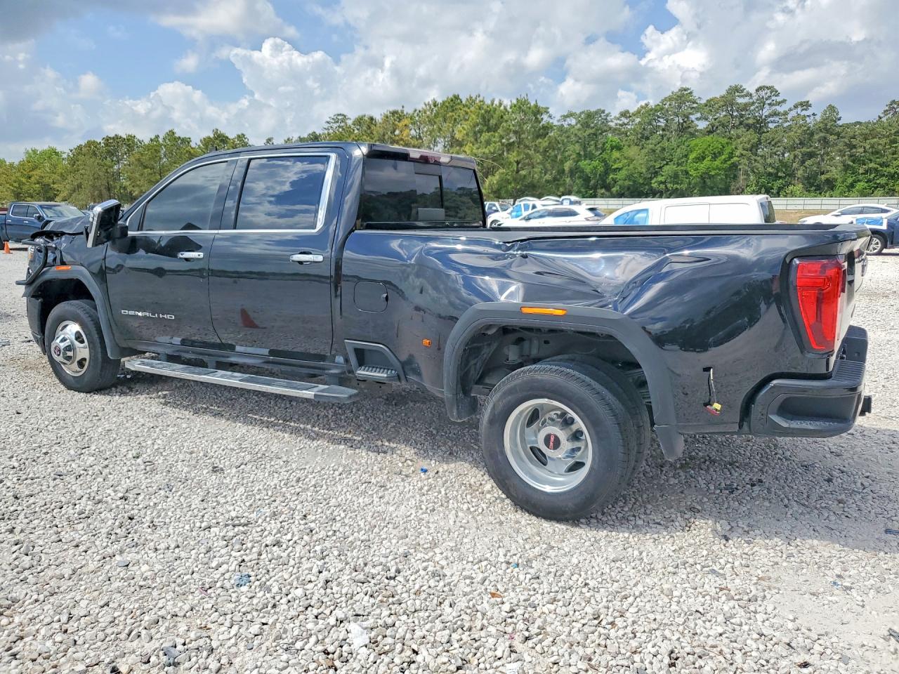 GMC Sierra K3500 Denali