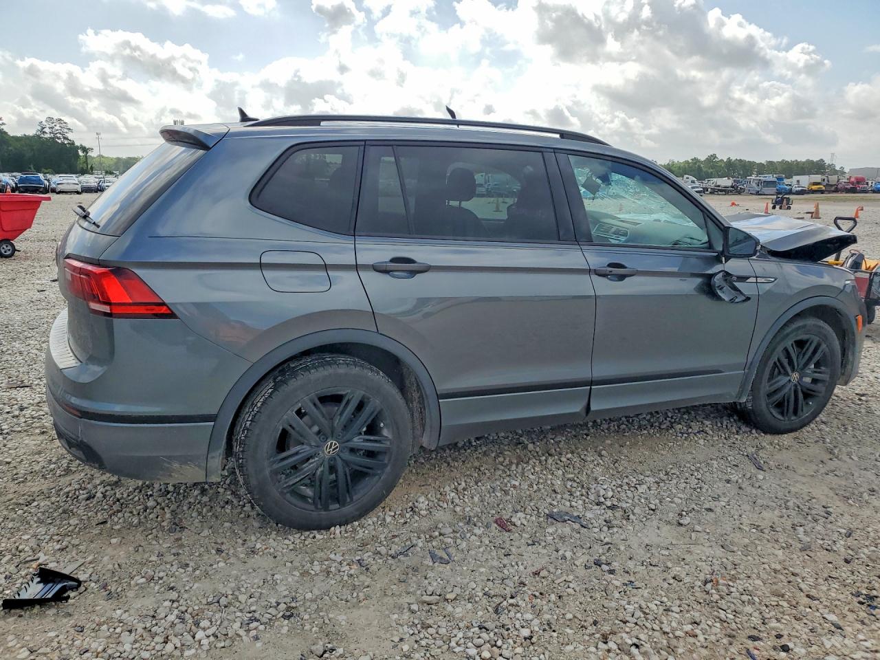 Volkswagen Tiguan Se R-line Black