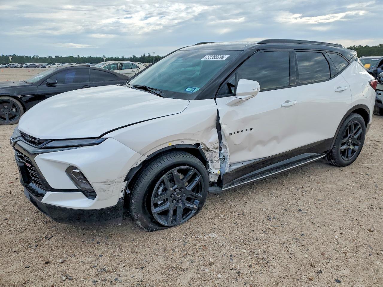 Salvage Chevrolet Blazer Image