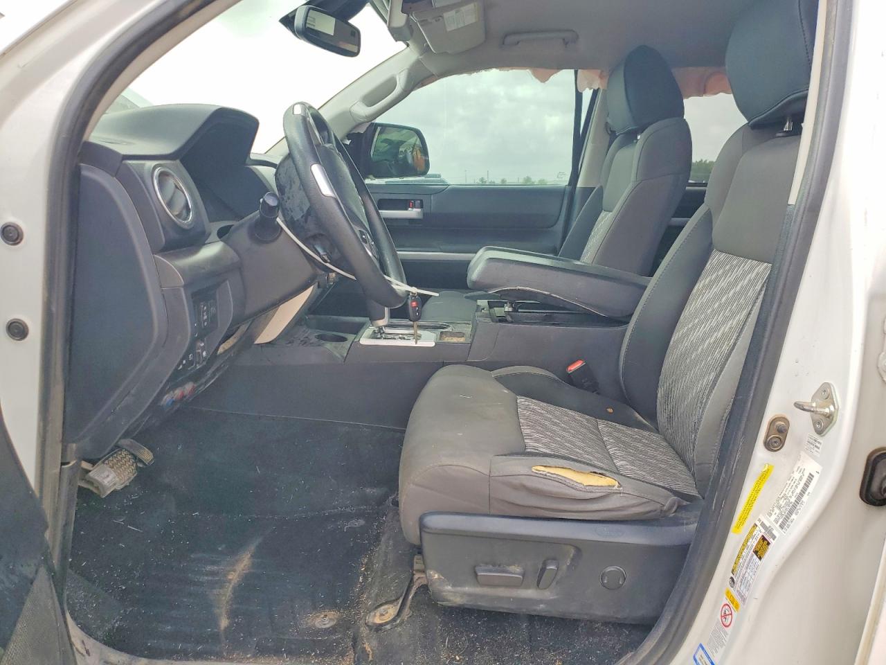 Toyota Tundra Crewmax Sr5