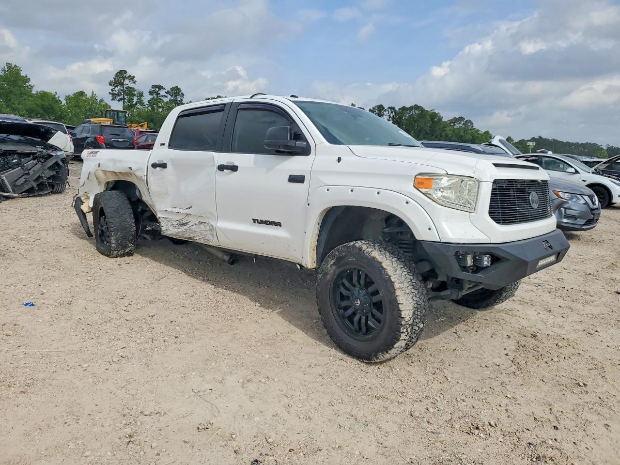 Toyota Tundra Crewmax Sr5