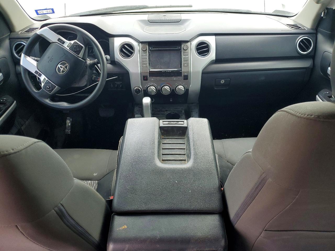 Toyota Tundra Crewmax Sr5