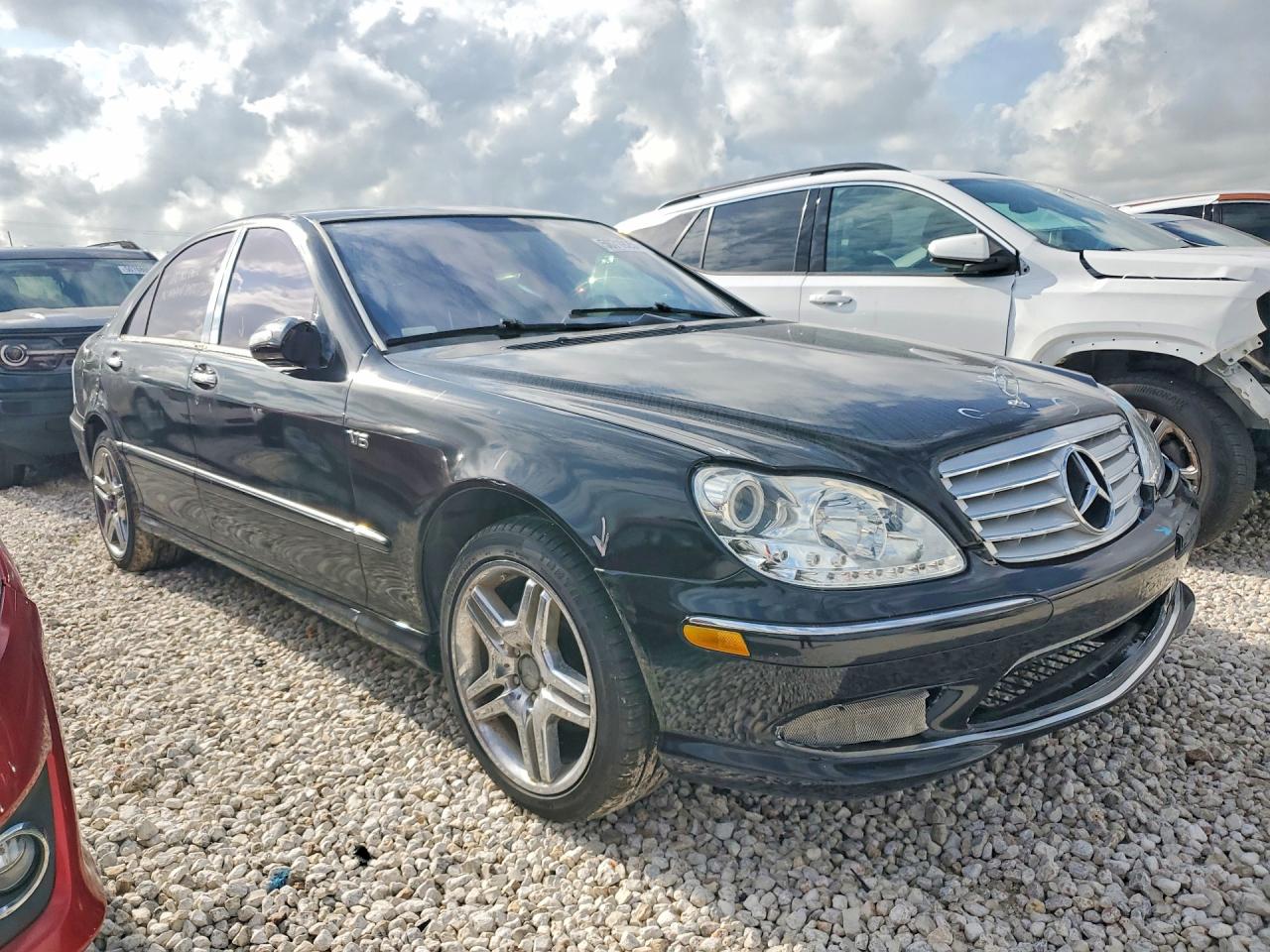 Mercedes-Benz S-Class 430