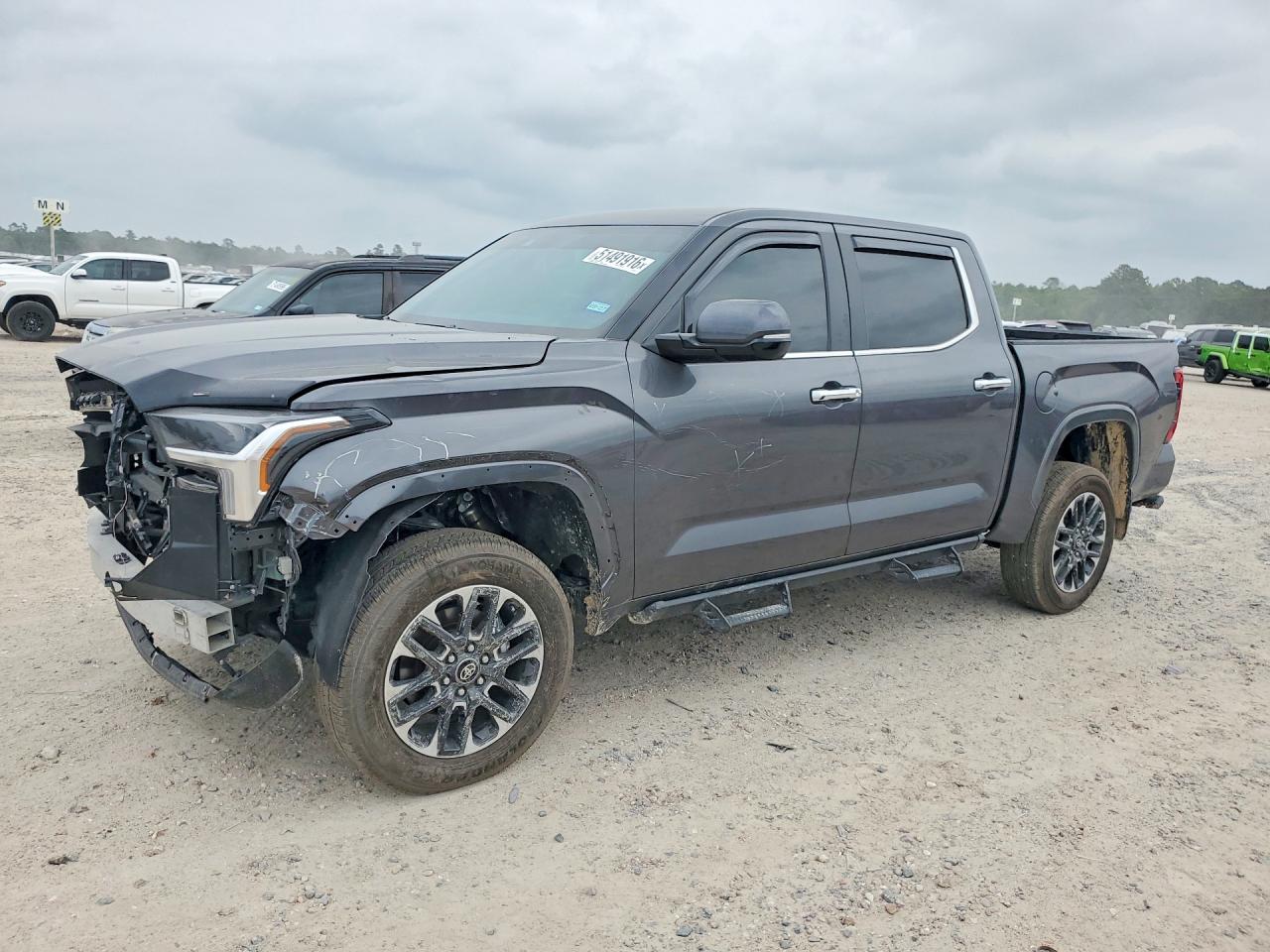 Salvage Toyota Tundra Image