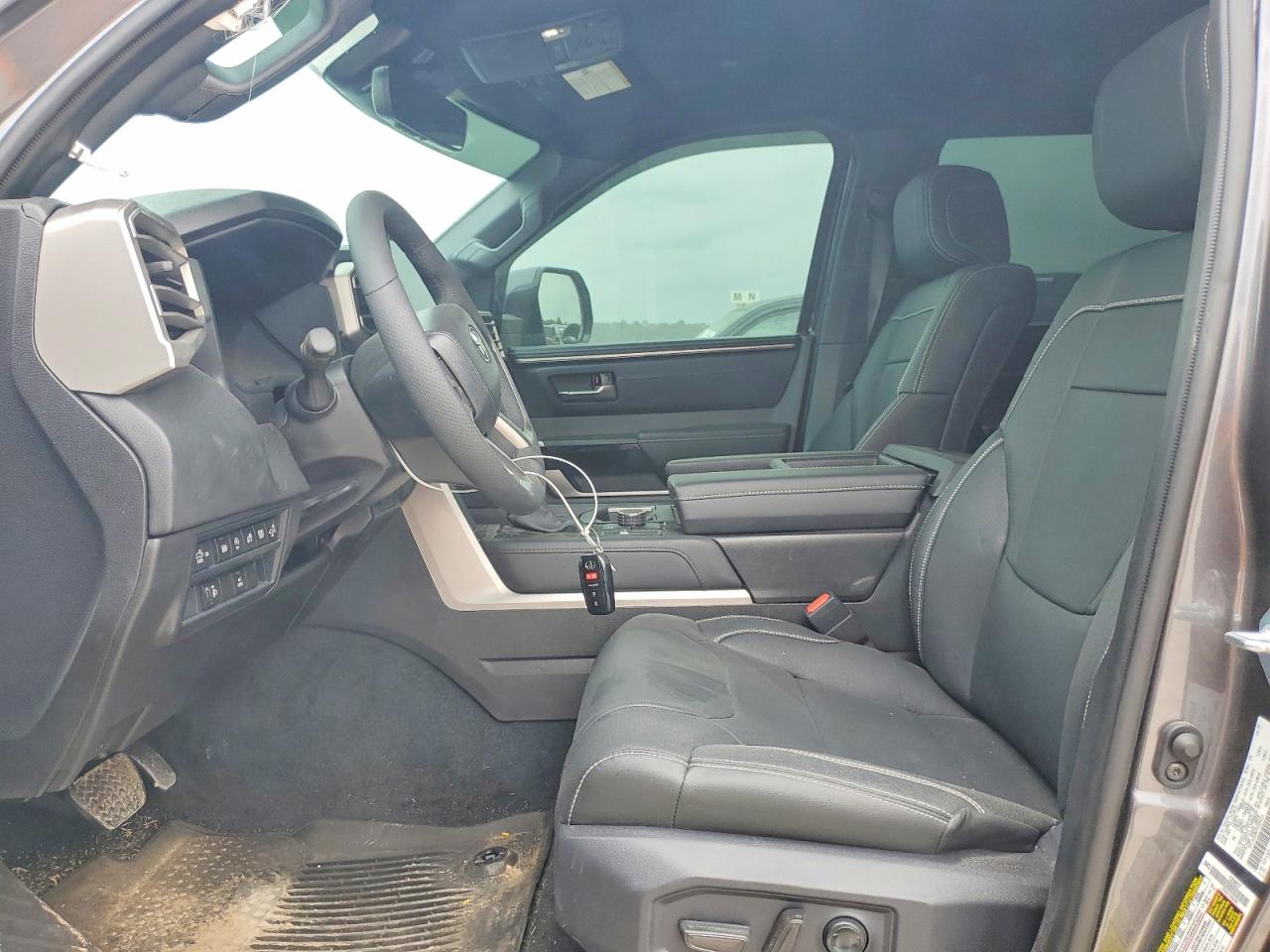 Toyota Tundra Crewmax Limited