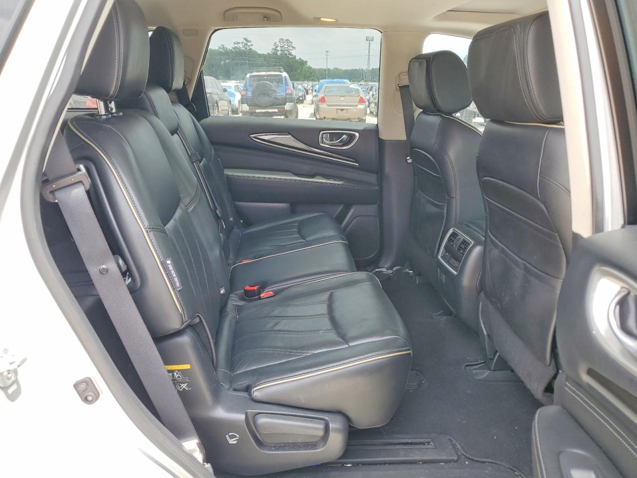 INFINITI Qx Base