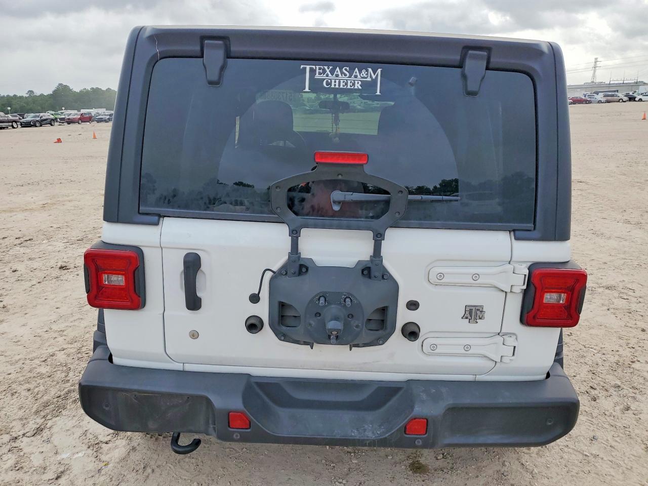 Jeep Wrangler Sport