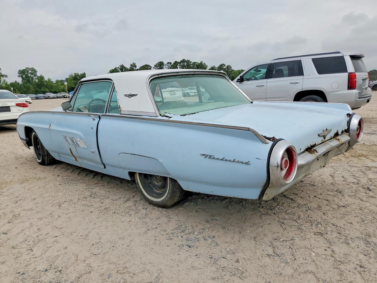 Ford Thunderbird