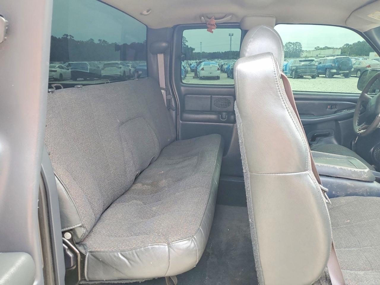 Chevrolet Silverado C1500