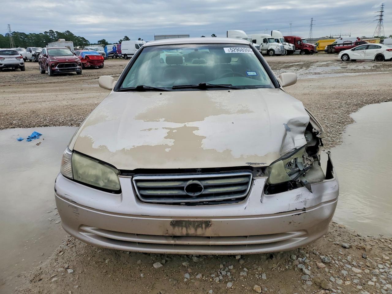 Toyota Camry Le