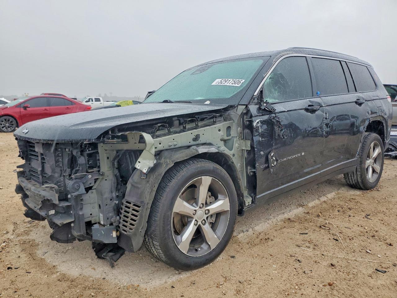 Salvage Jeep Cherokee Image