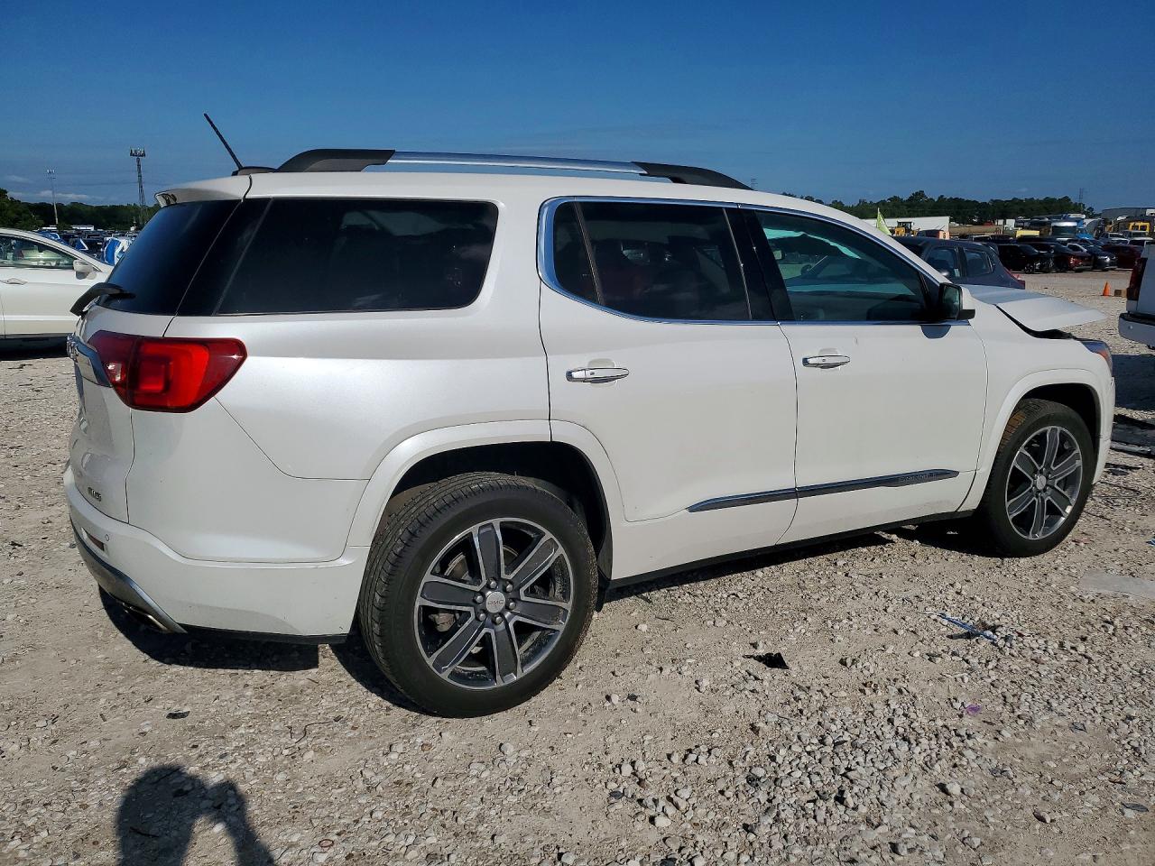 GMC Acadia Denali