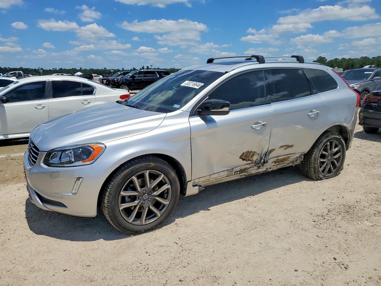 Salvage Volvo XC60 Image