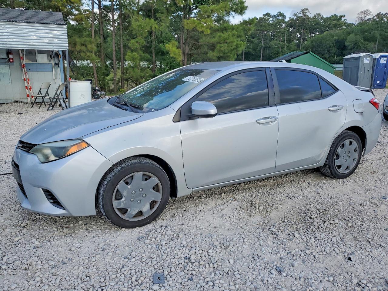 Salvage Toyota Corolla Image