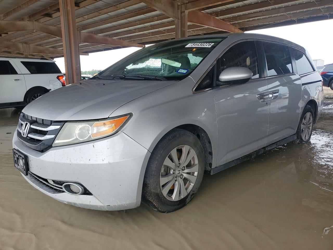Salvage Honda Odyssey Image