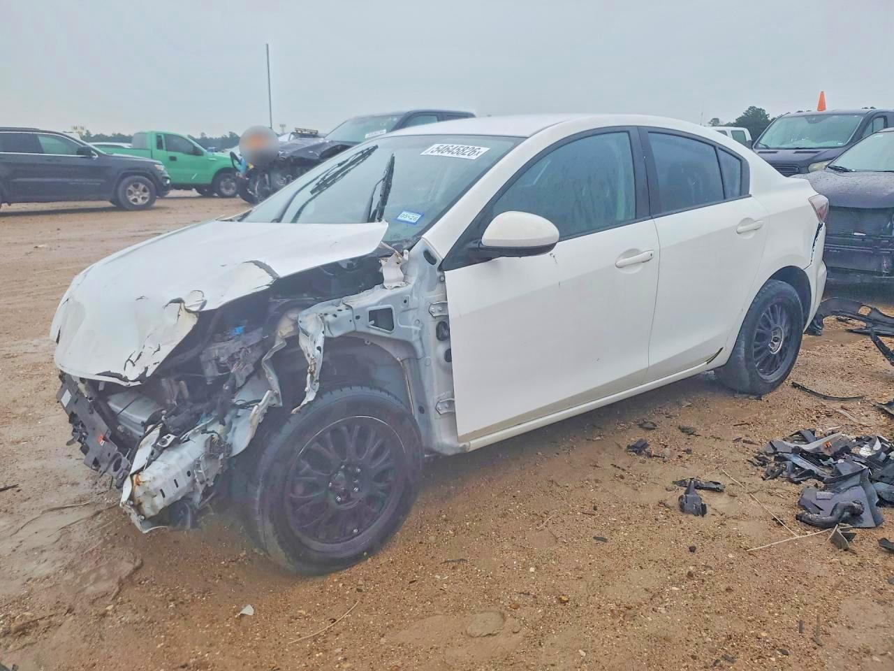 Salvage Mazda 3 Image