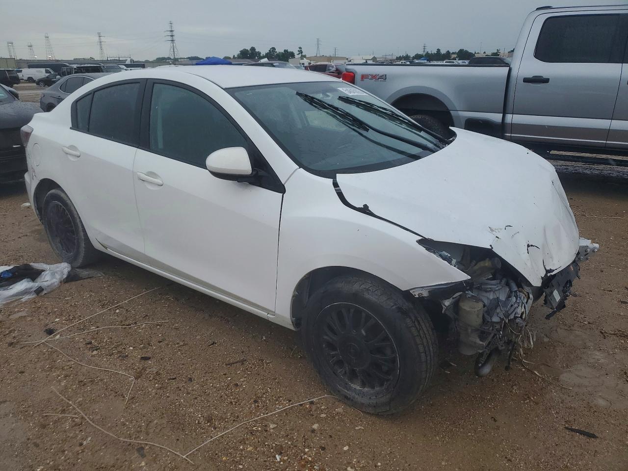 Mazda 3 I