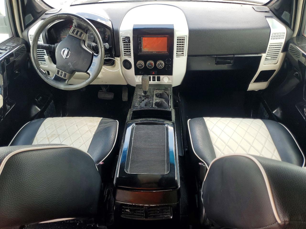 Nissan Titan Xe
