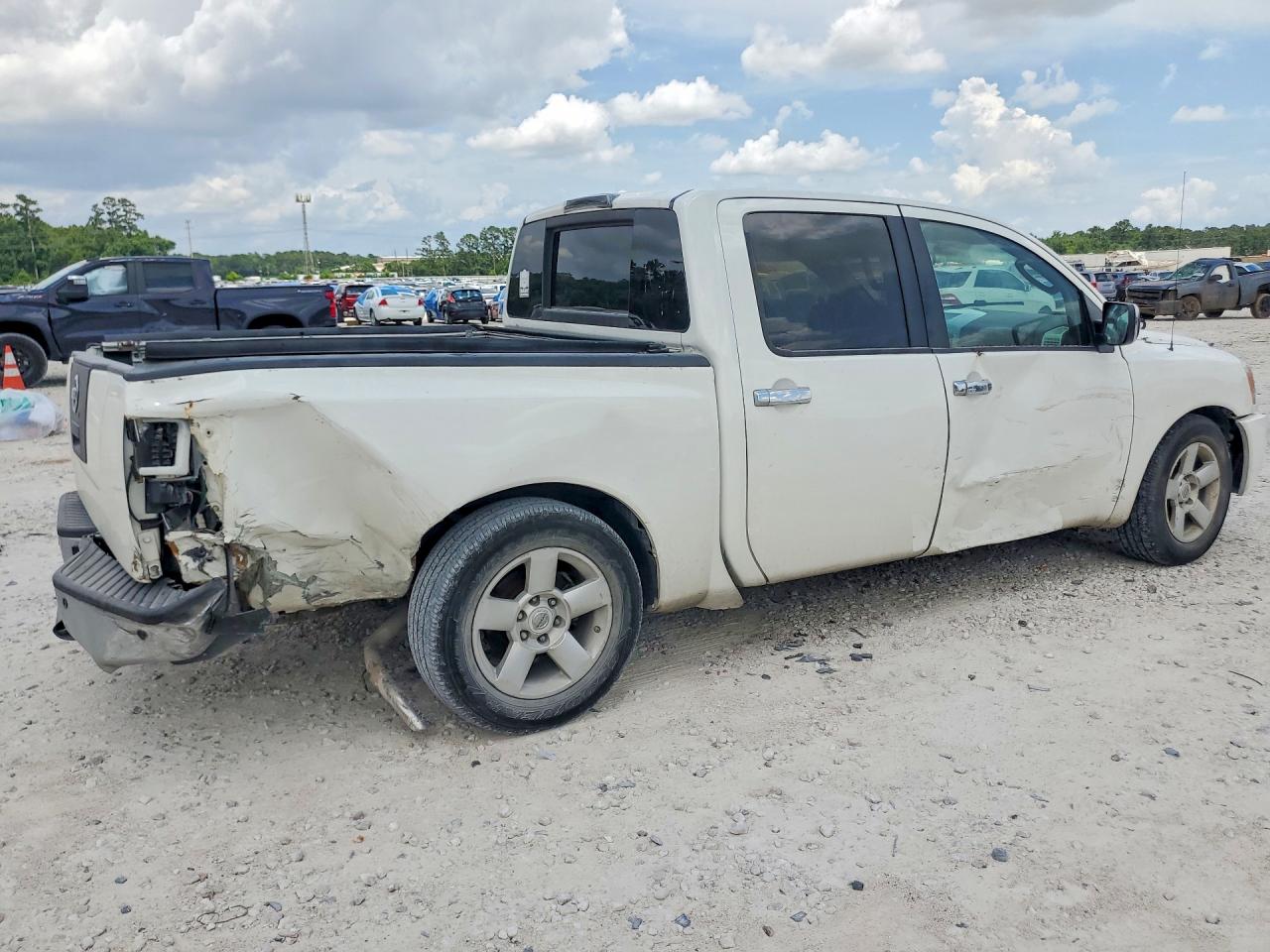 Nissan Titan Xe