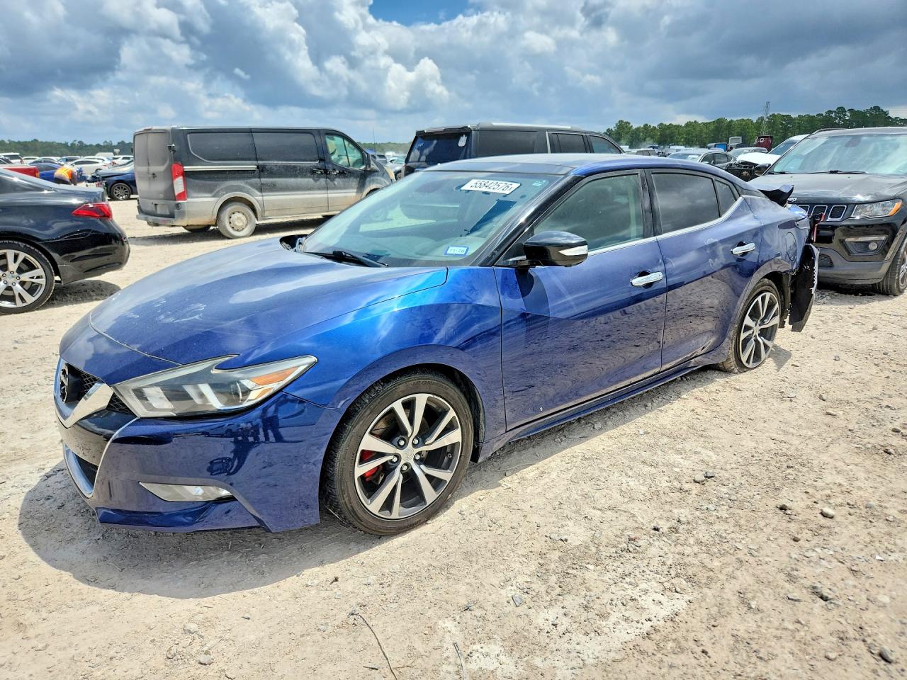 Salvage Nissan Maxima Image