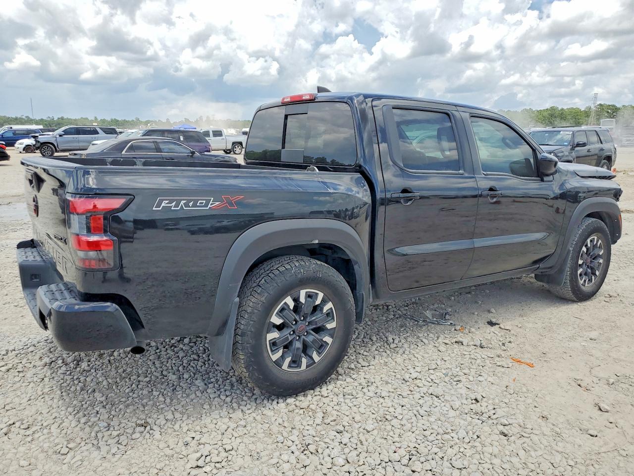 Nissan Frontier Pro-x