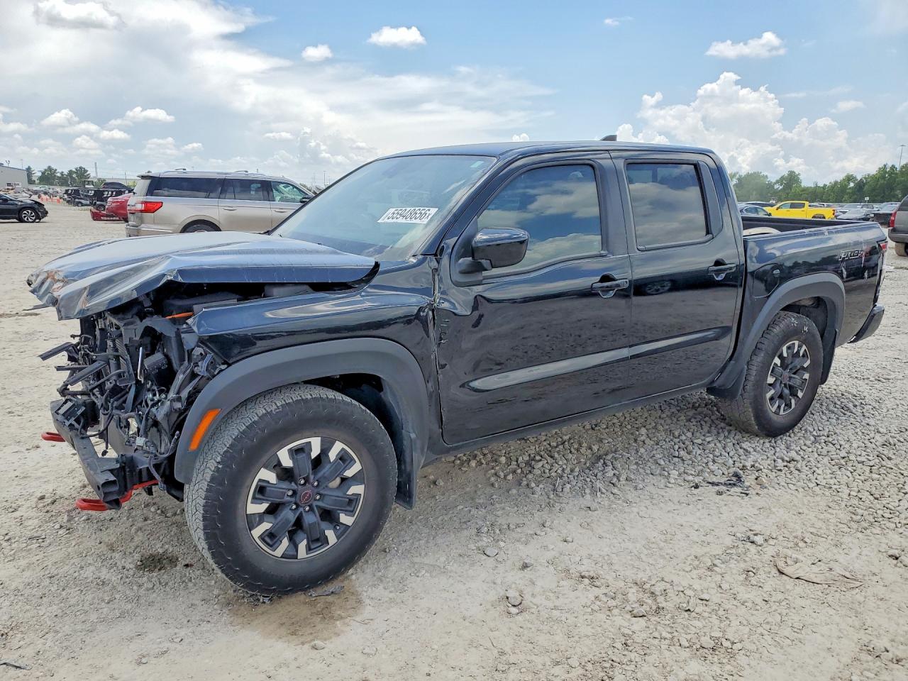 Salvage Nissan Frontier Image