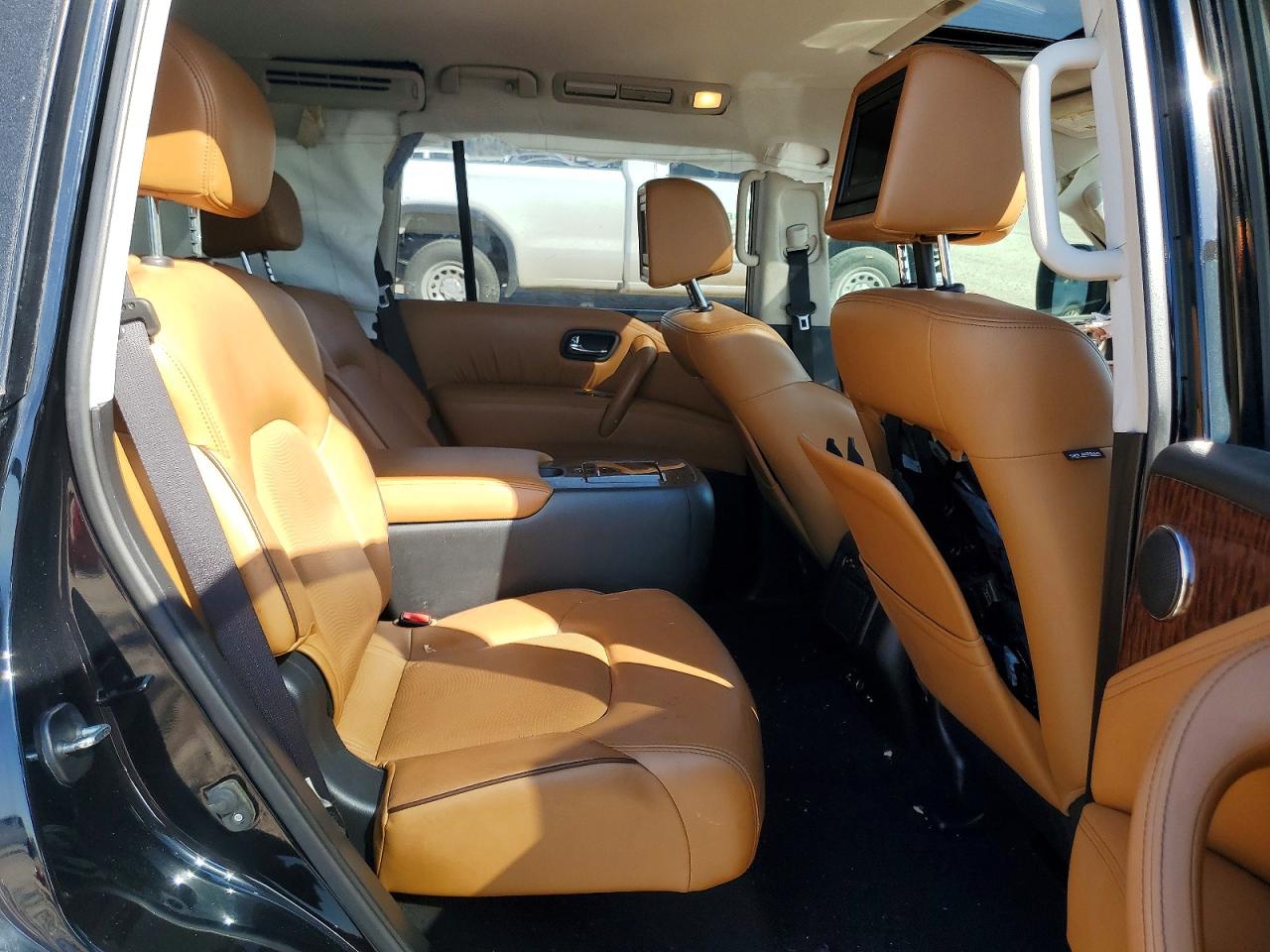 Nissan Armada Platinum