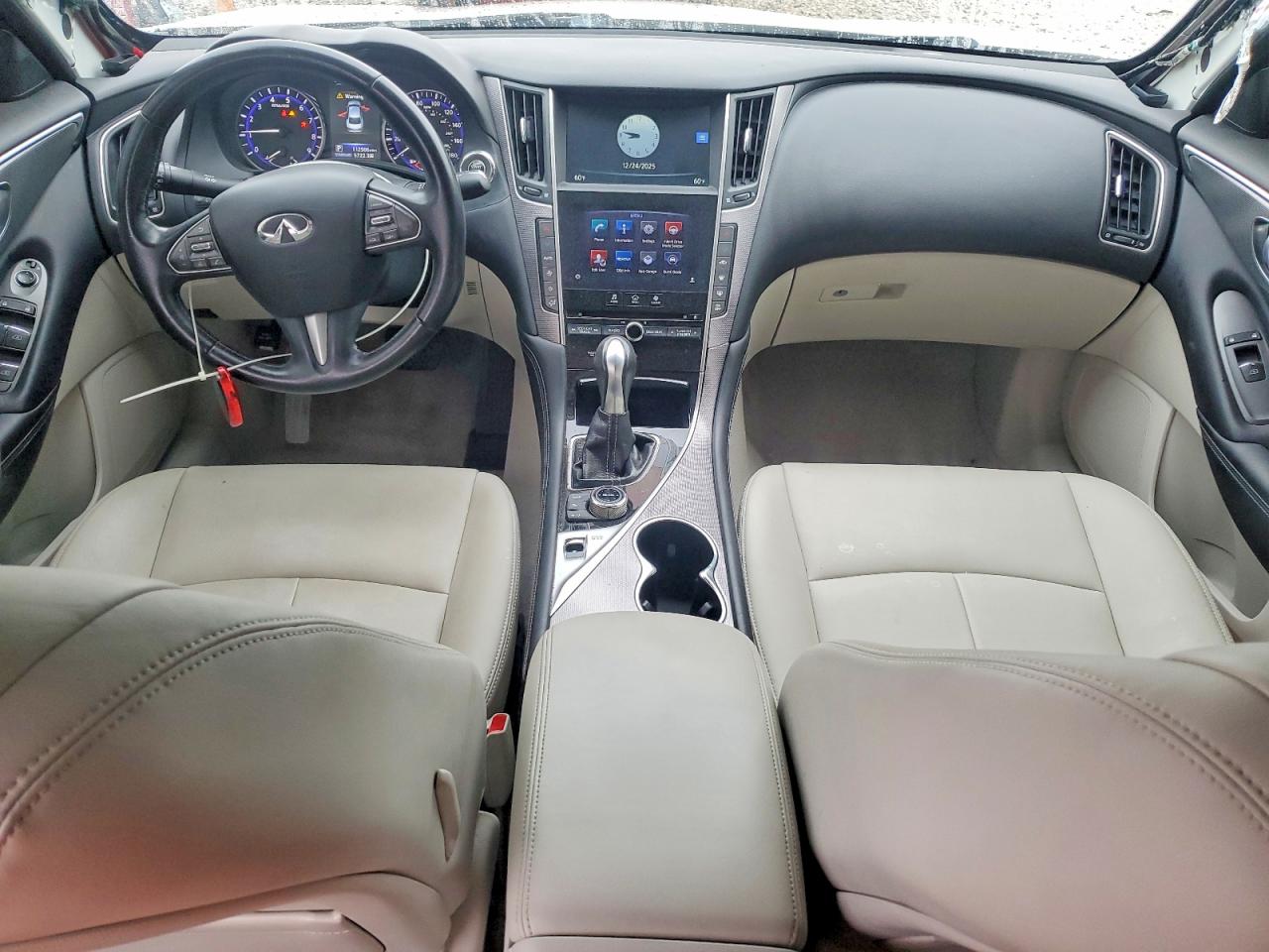 INFINITI Q50 Base