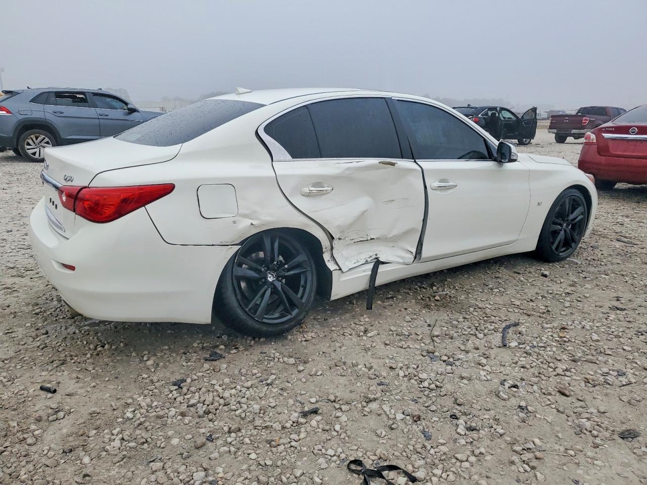 INFINITI Q50 Base