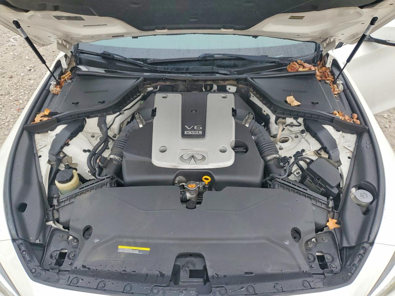 INFINITI Q50 Base
