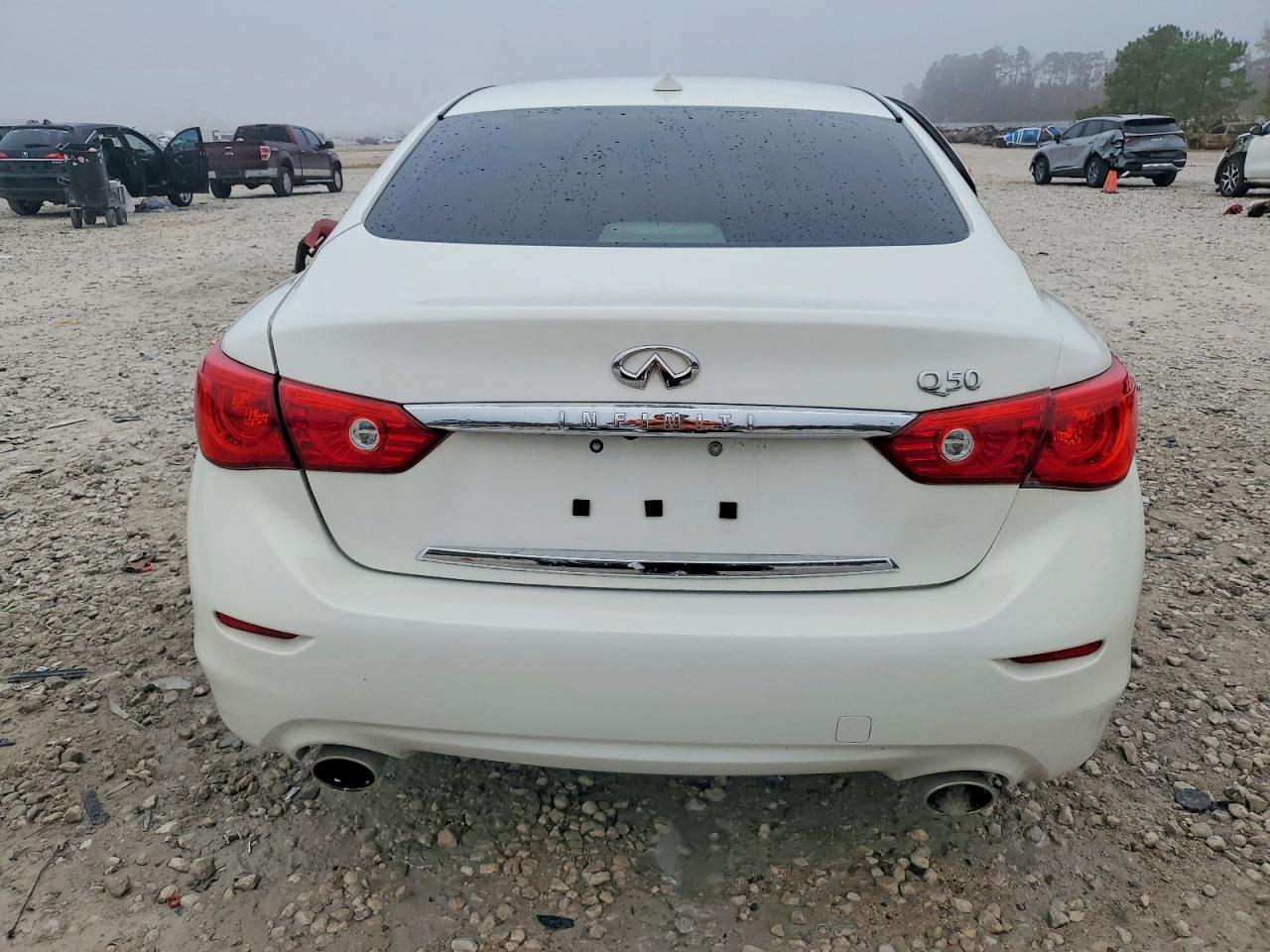 INFINITI Q50 Base