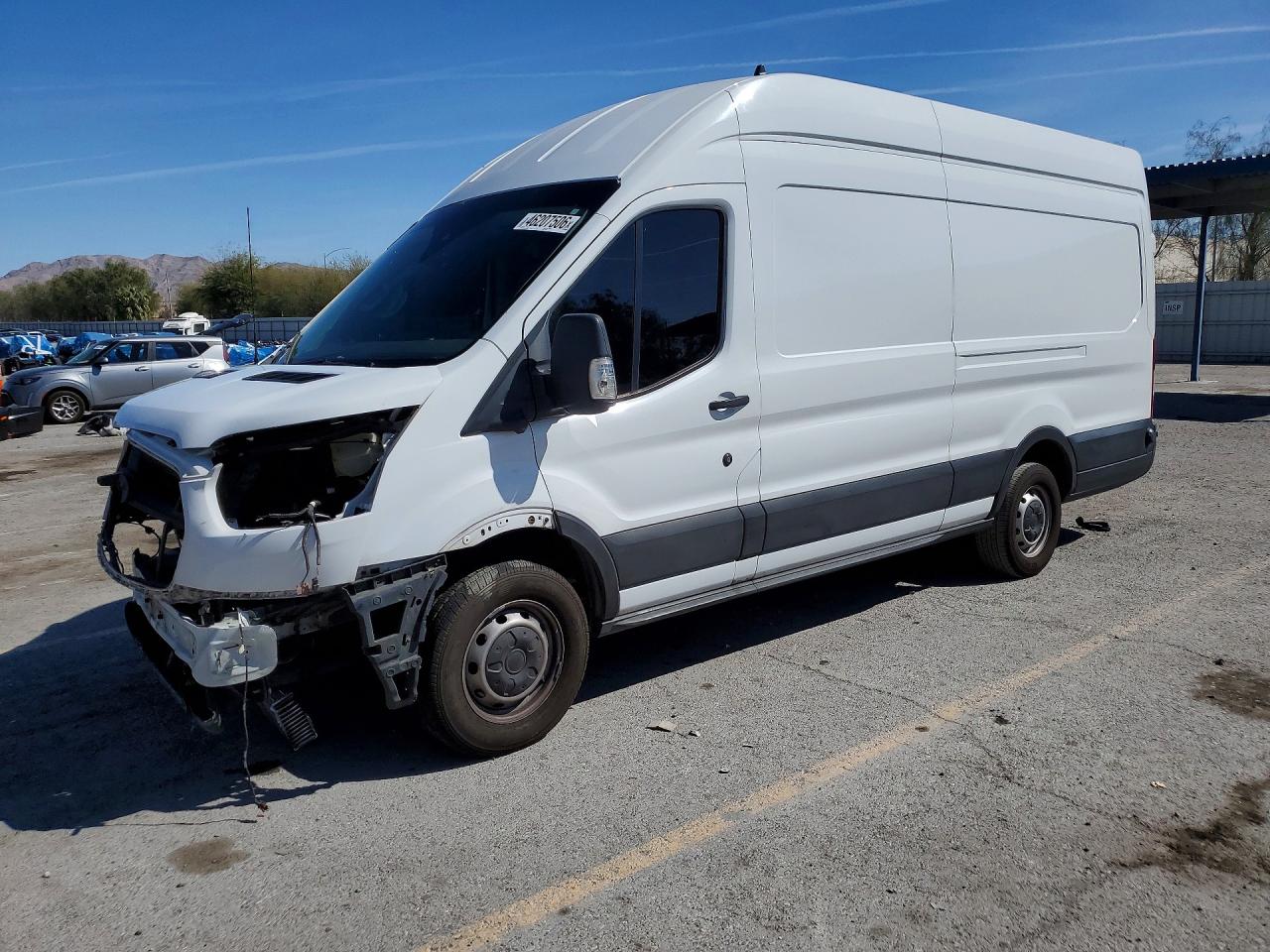 Salvage Ford Transit Image