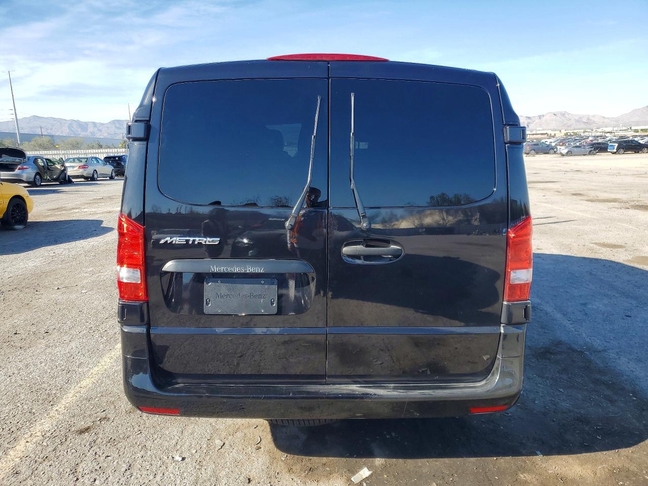 Mercedes-Benz Metris