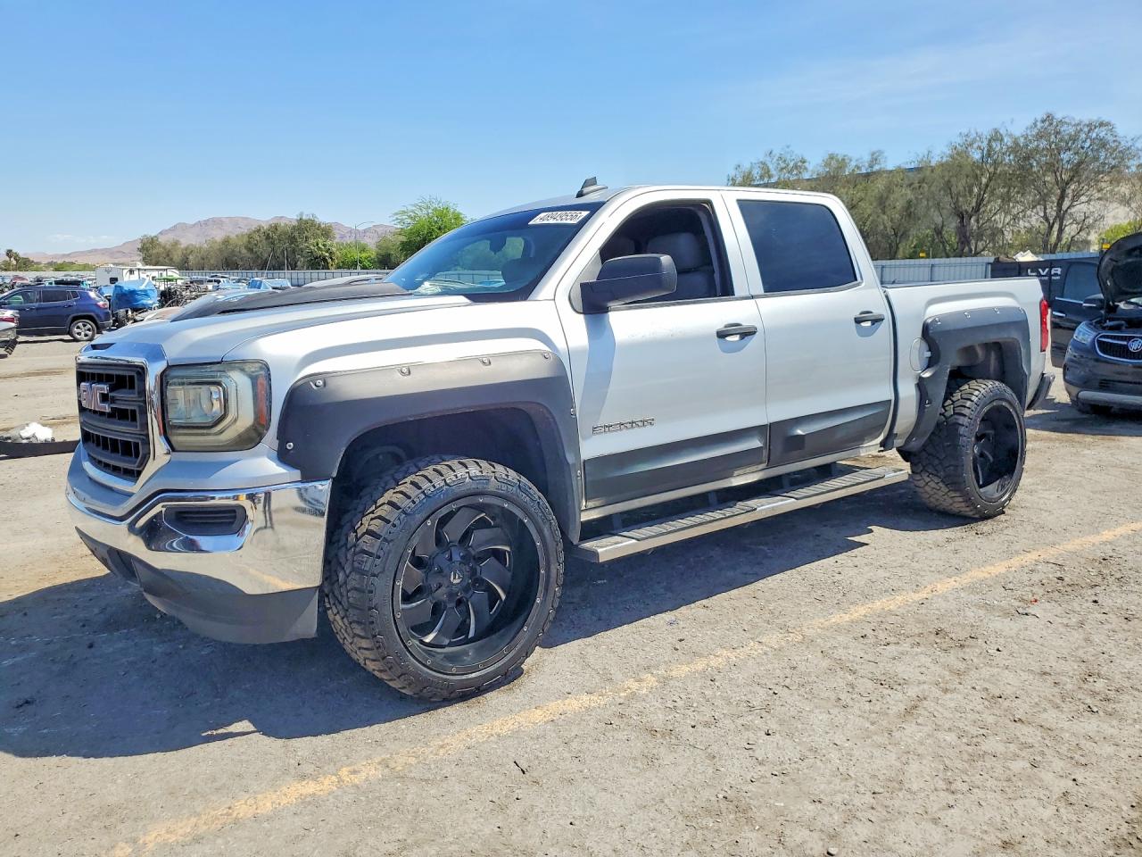 Salvage GMC Sierra Image
