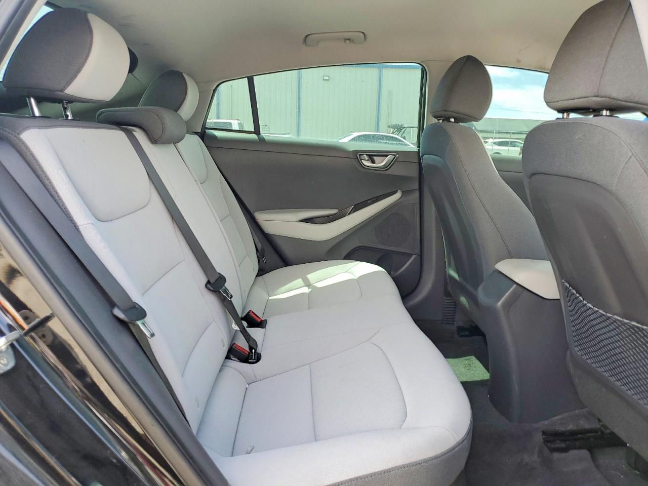 Hyundai Ioniq Blue