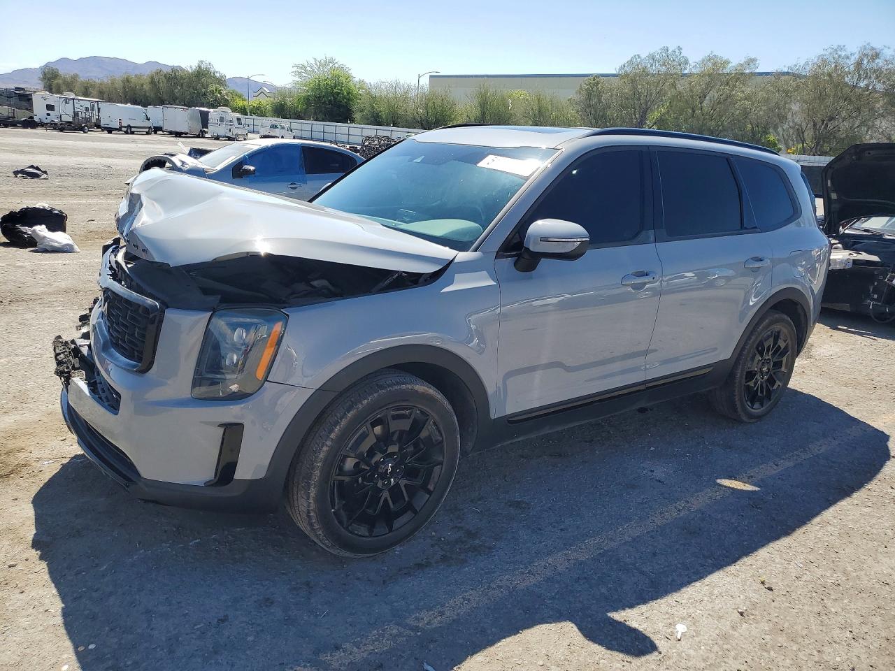 Salvage Kia Telluride Image
