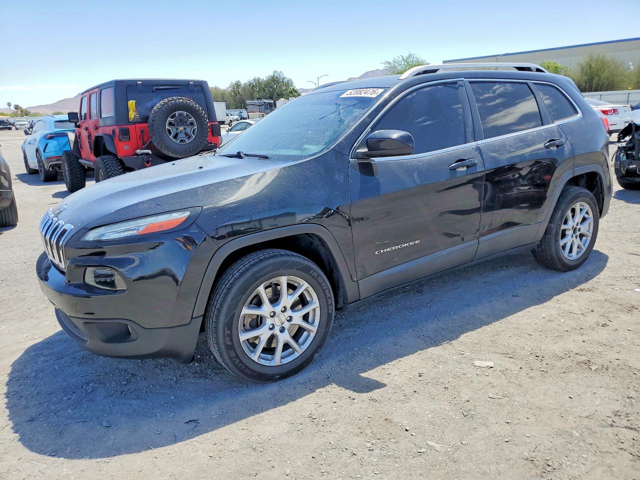 Salvage Jeep Cherokee Image