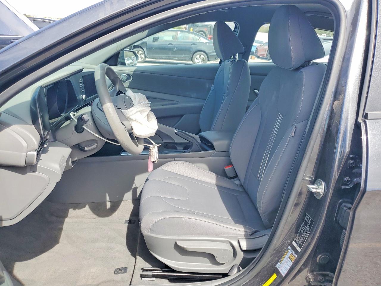 Hyundai ELANTRA Sel
